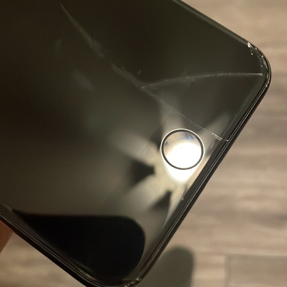 IPhone 7 Plus Black -used for sale - Picture 7 of 7